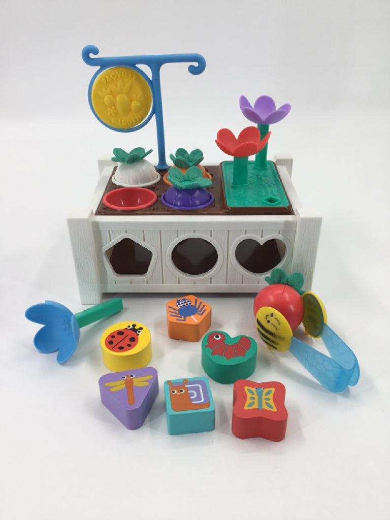 FAO Schwarz Bumble Bee Garden Sort & Match Set