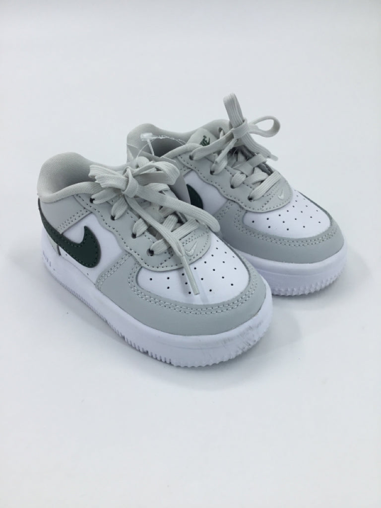 Nike Child Size 6 Toddler Green Sneakers