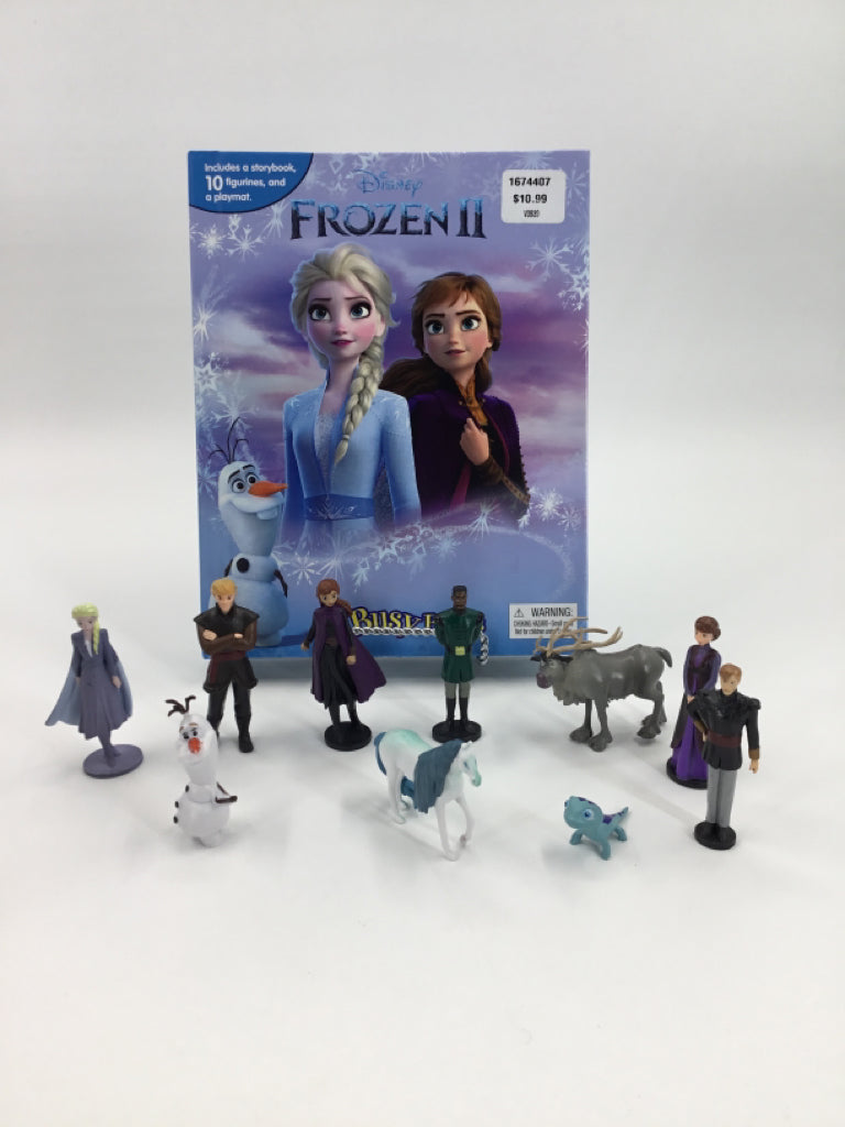 Disney Frozen II My Busy Books Storybook, figurines and playmat boardbookl Book