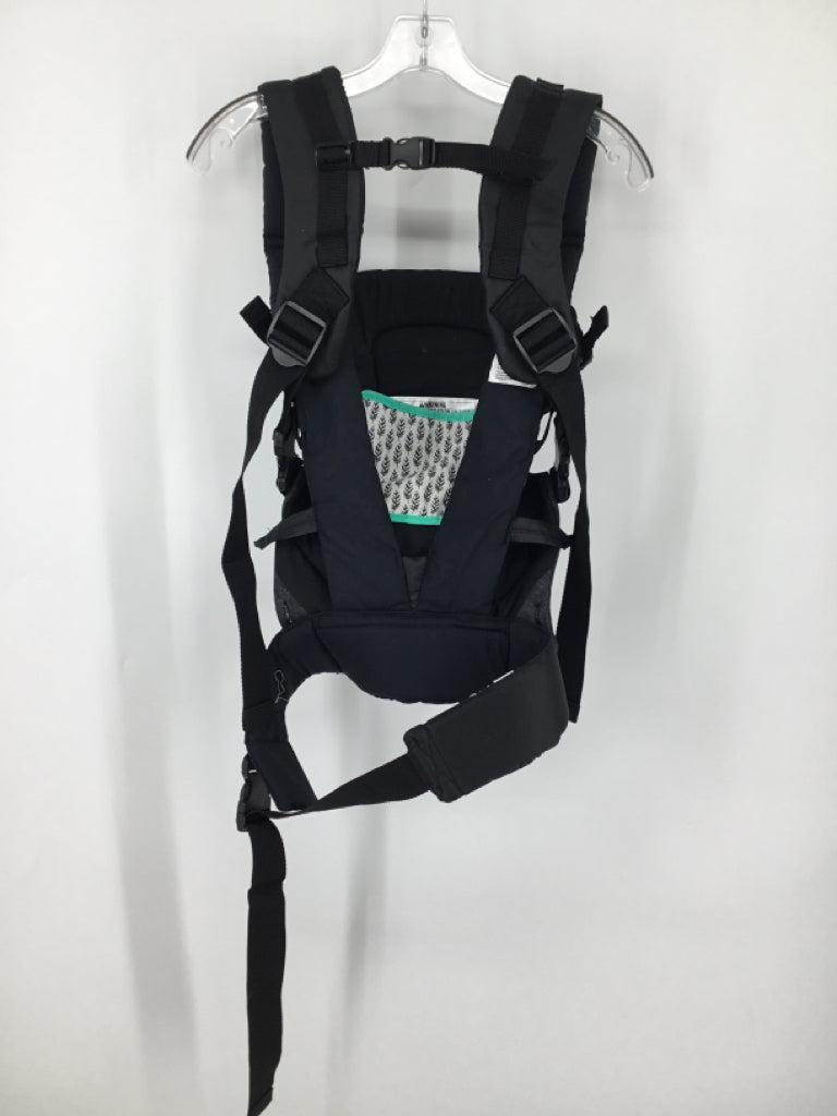 Infantino Flip 4-In-1 Convertible Carrier
