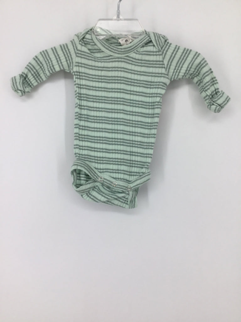 Kate Quinn Organics Child Size 0-3 Months Green Onesie
