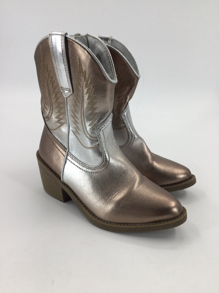 Steve Madden Child Size 1 Youth Rose Gold Boots