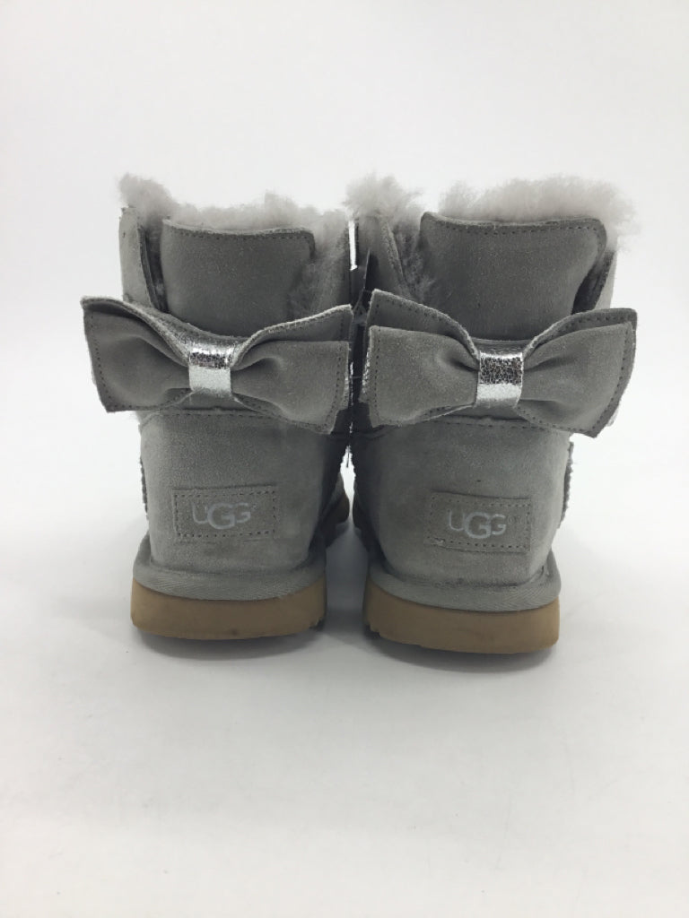 Ugg Stargirl Child Size 5 Youth Gray Boots