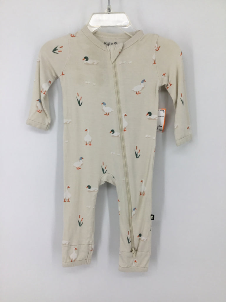 Kyte Child Size 3-6 Months Cream Print Pajamas - boys