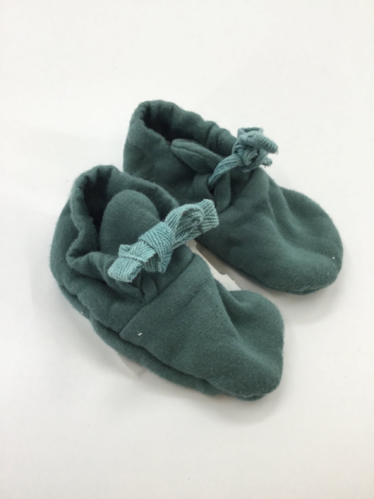 Kate Quinn Organics Child Size 2 Toddler Teal Baby/Walker Shoes