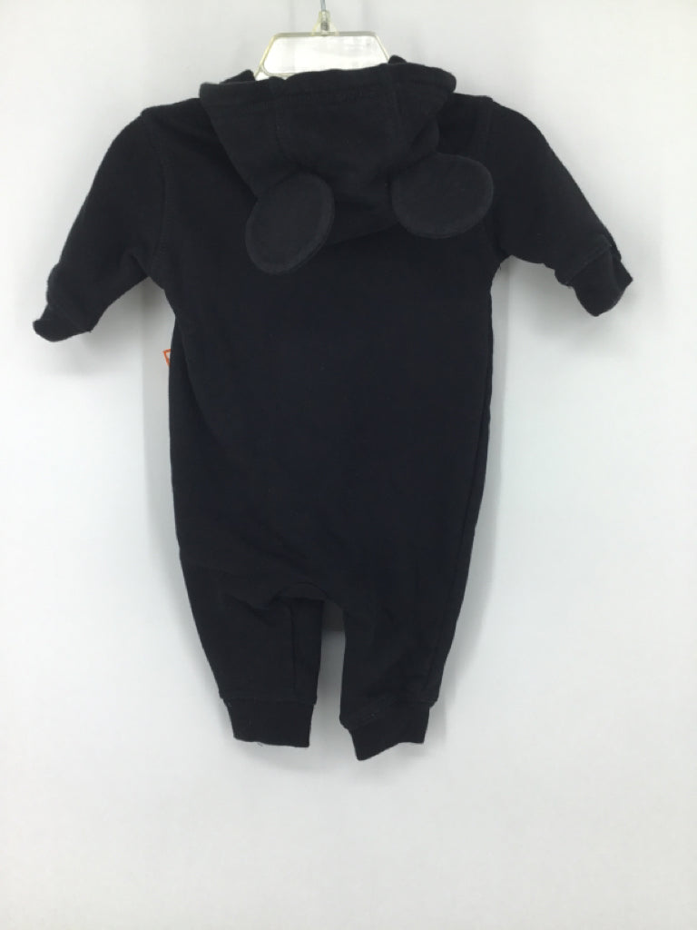 Gap + Disney Child Size 0-3 Months Black Character Outfit - boys