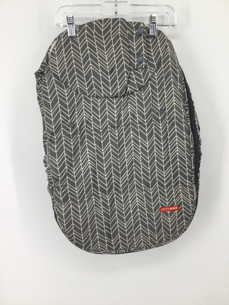 Skip Hop Gray Car Seat
