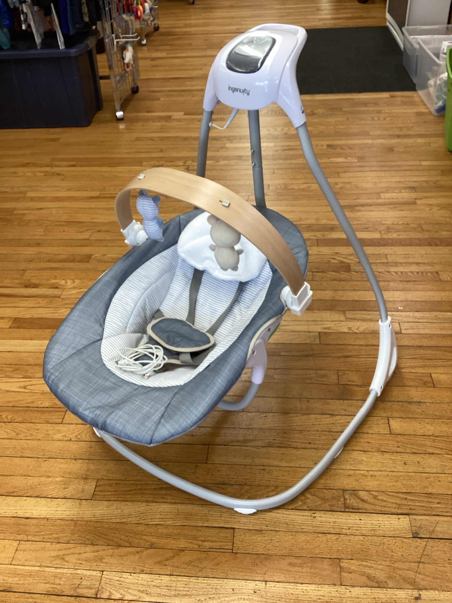 ingenuity SimpleComfort Compact Soothing Swing