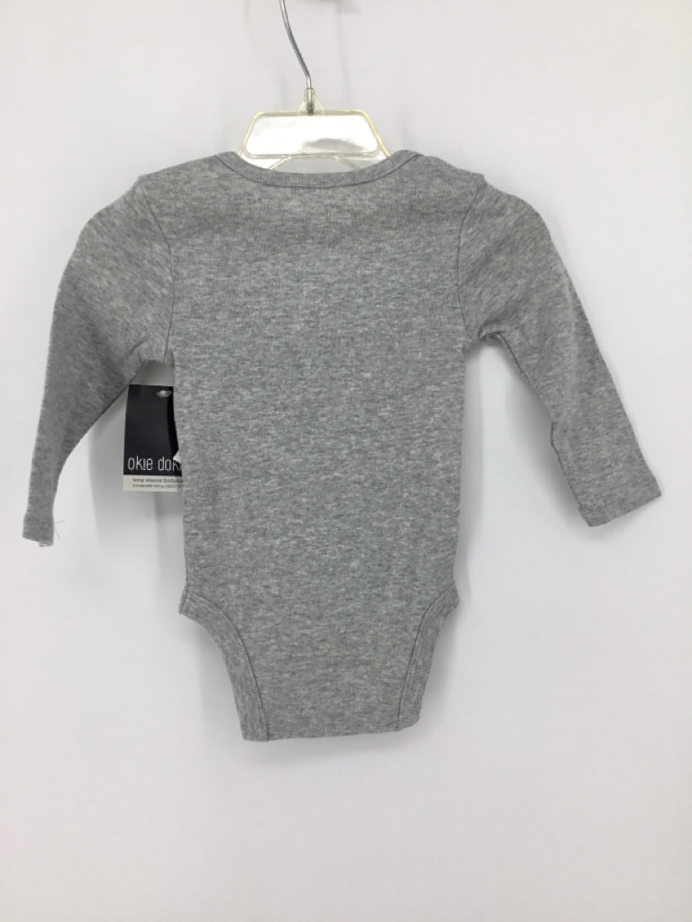 okie dokie Child Size 6 Months Gray Christmas Onesie