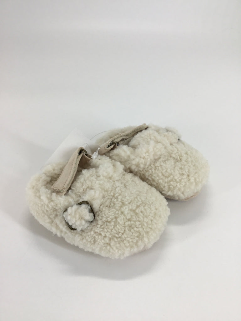 Baby Gap Child Size 3 Toddler Tan Baby/Walker Shoes