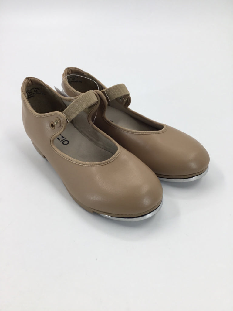 Capezio Child Size 1 Youth Tan Sport/Dance Shoes