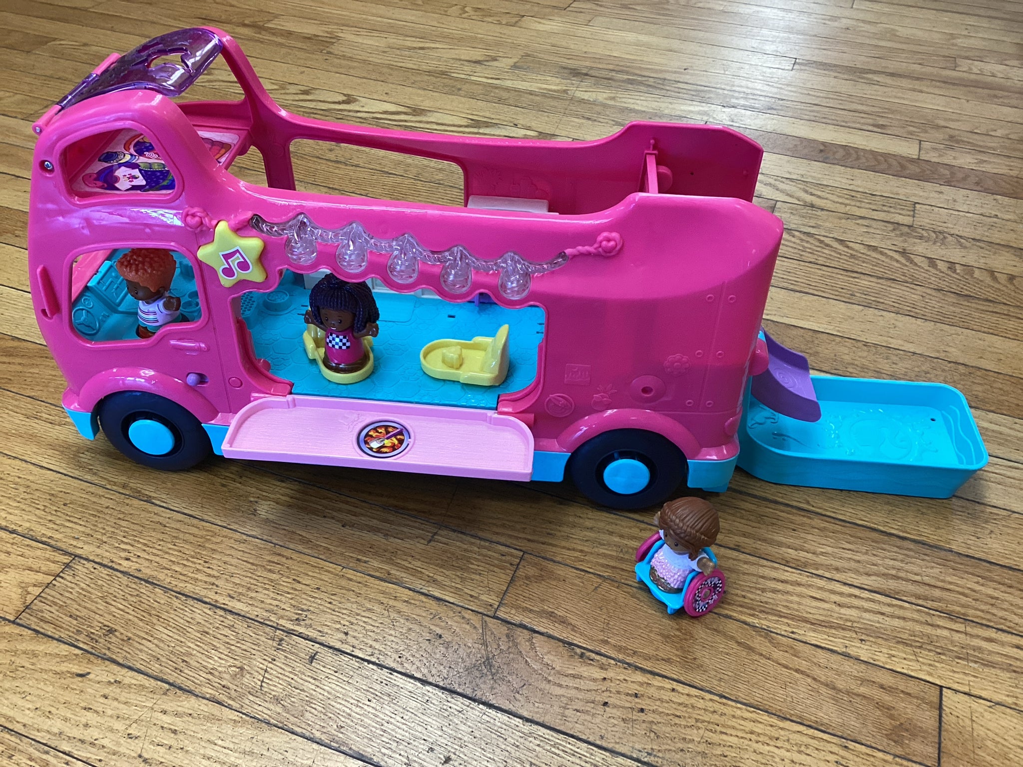 Fisher-Price Little People Barbie Little Dream Camper RV Playset with Music & Li