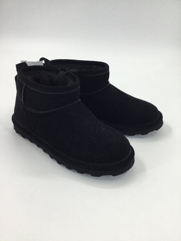 Bear Paw Child Size 2 Black Boots