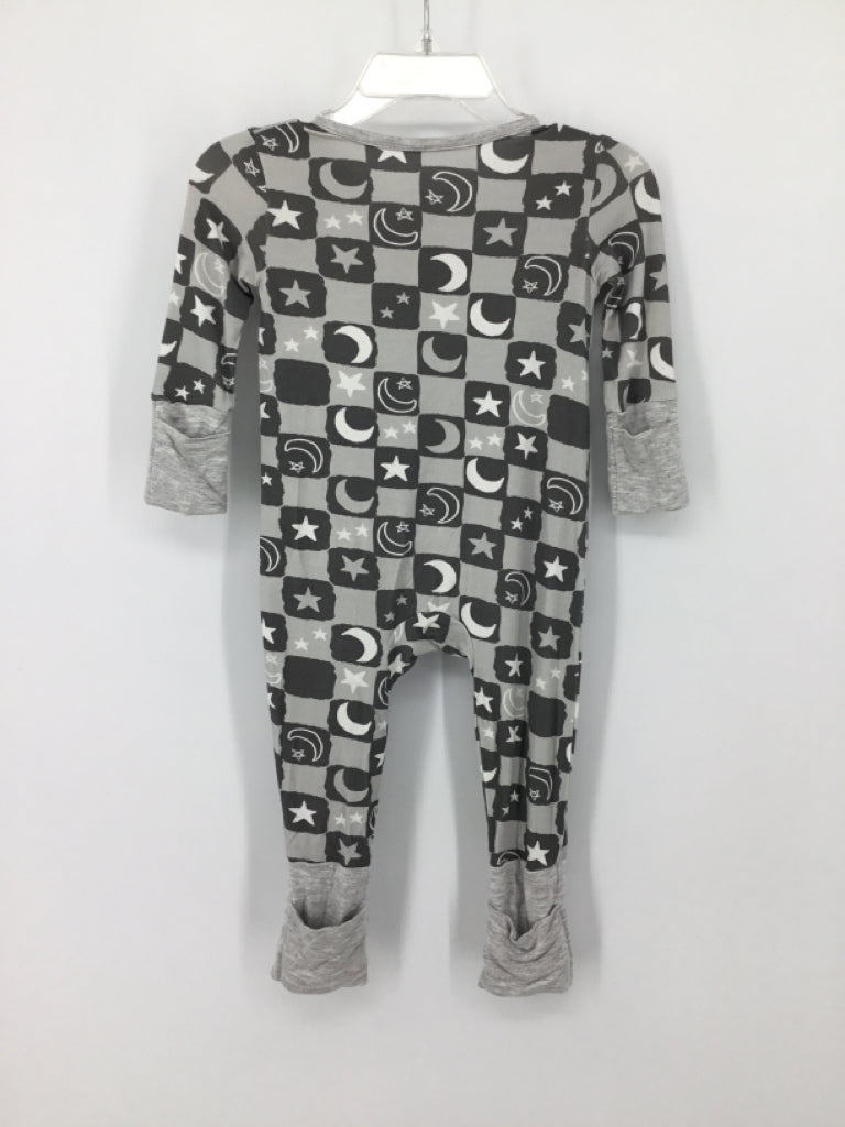 Teach Leanbh Child Size 0-3 Months Gray Print Pajamas - boys