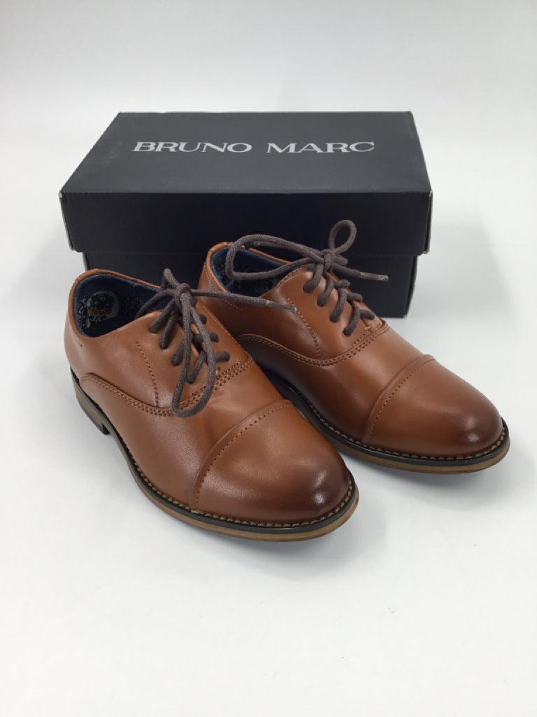 Bruno Marc Child Size 10 Brown Dress Shoes