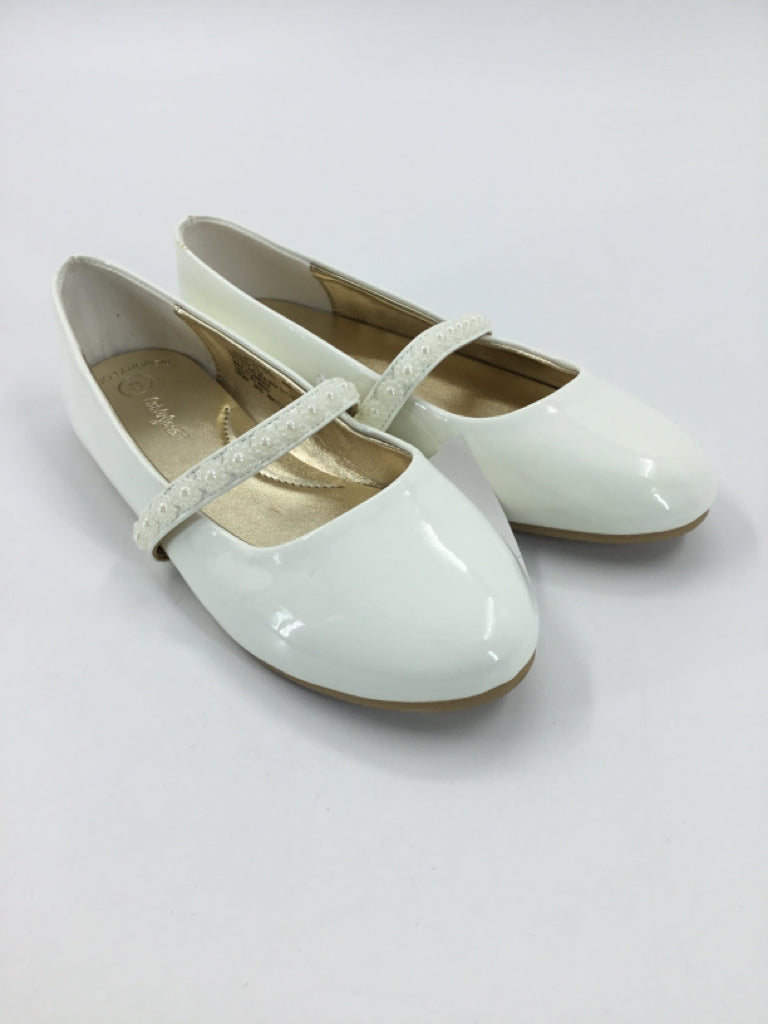 Cat & Jack Child Size 3 Youth Cream Dress Shoes
