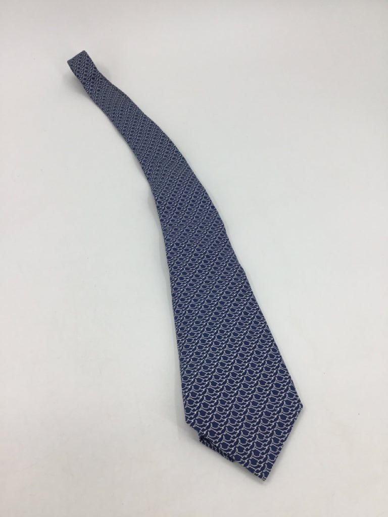 vineyard vines Child Size Youth Blue Sharks Tie/Bowtie