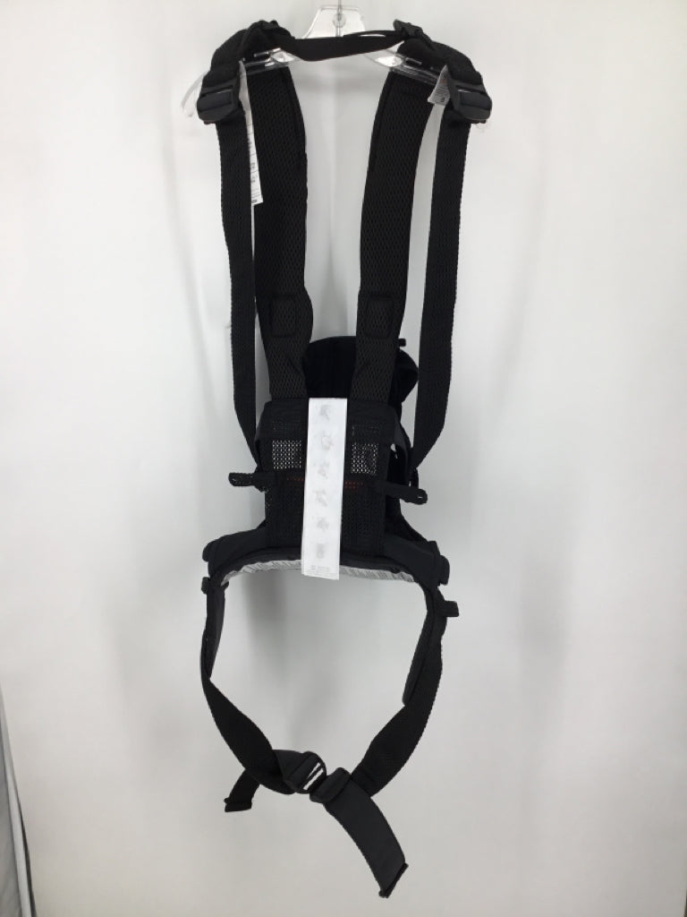 Baby Bjorn Black Carrier One Air - 8-33 lbs
