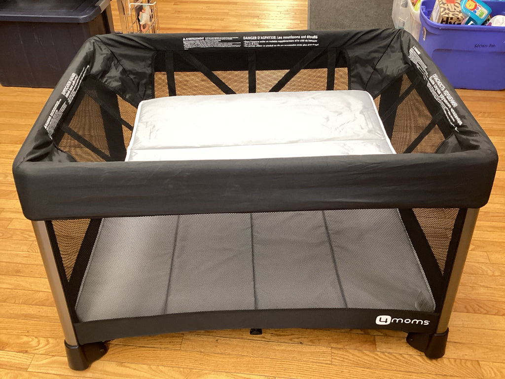 4moms Breeze with bassinet