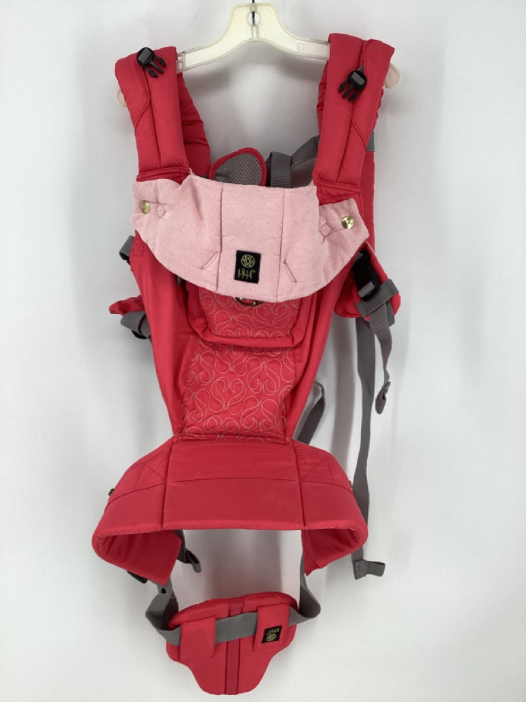LÍLLÉbaby Complete Embossed 6 in 1  Carrier